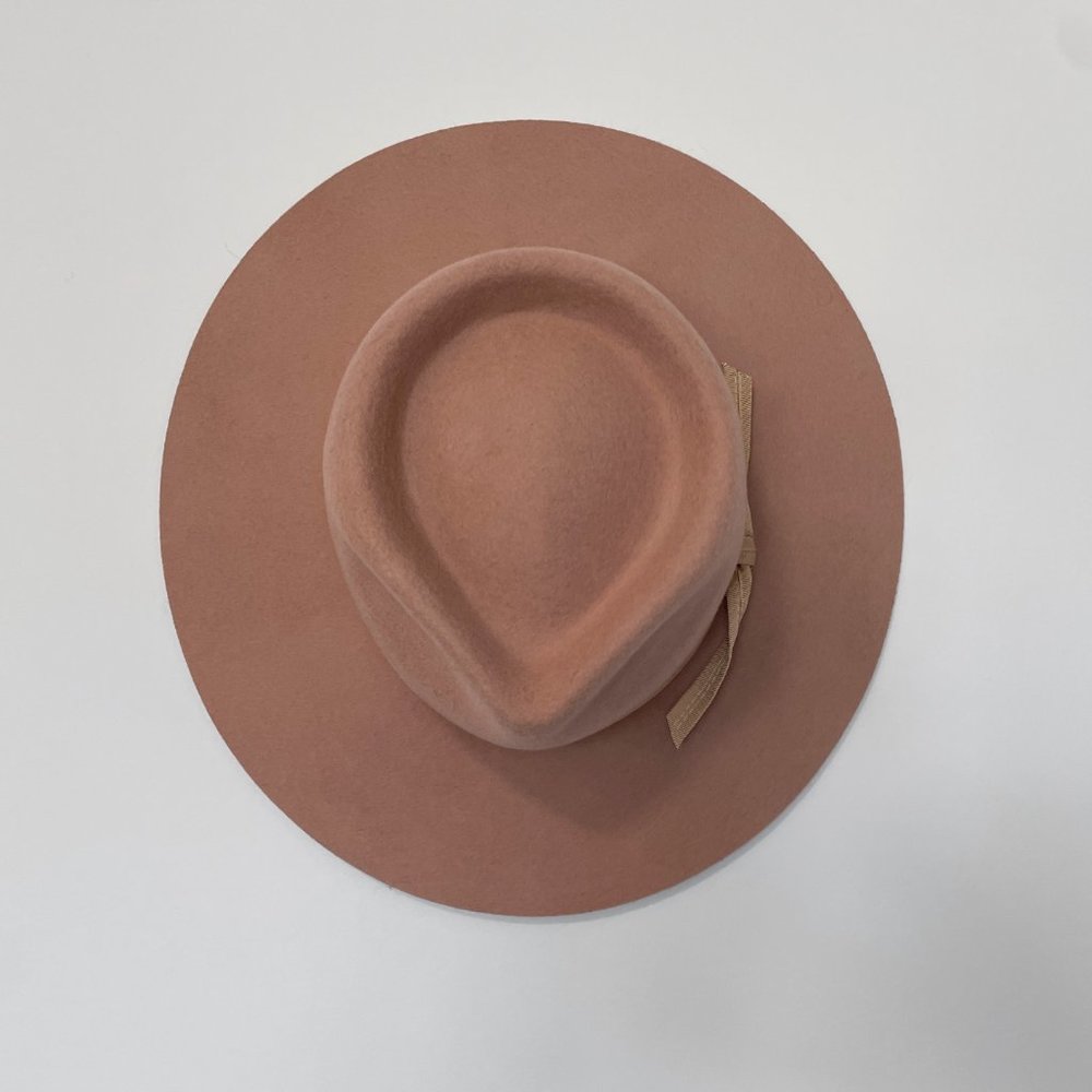 Light Brown / Tan Lack of Colour Fedora